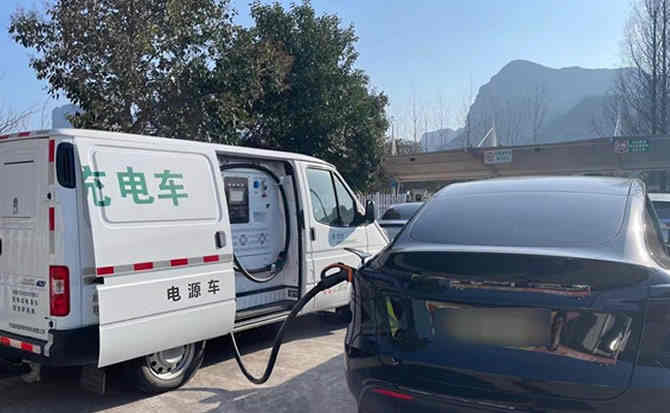 融水汽车搭电